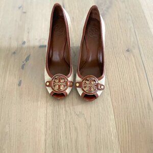 Tory Burch Off-White and Brown Wedge Sandals